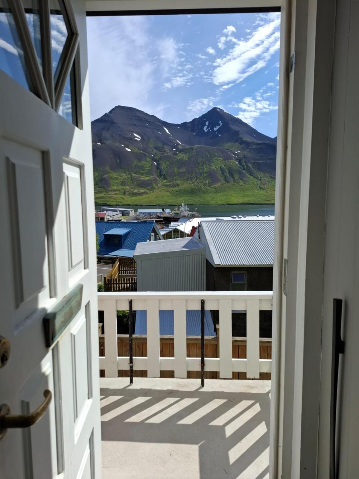 Landakot The Perfect Getaway By Staynorth Siglufjordur Eksteriør bilde